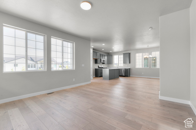 Photo 10 for MLS #2081341 at 1043 W Sparrow Way