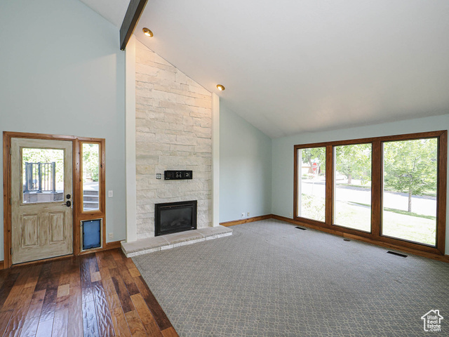Photo 9 for MLS #2081615 at 418 E Bridlewalk Ln
