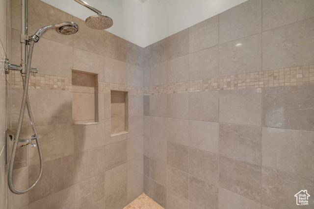 Photo 16 for MLS #2081687 at 105 River Bend Cir #105