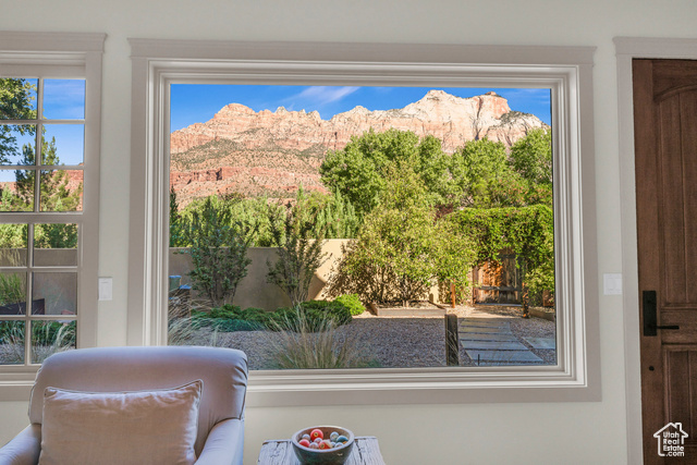 Photo 5 for MLS #2081687 at 105 River Bend Cir #105