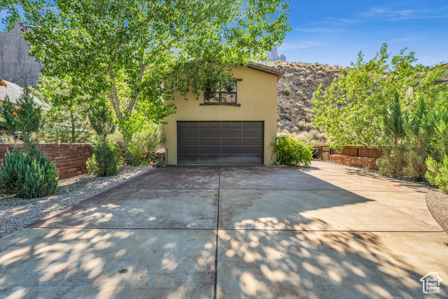 Photo 32 for MLS #2081687 at 105 River Bend Cir #105