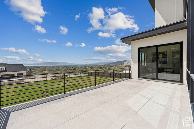 Photo 30 for MLS #2081715 at 3944 W Oak Hill Dr