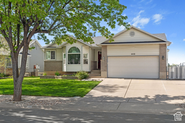 440 W CREEKSIDE LN, Kaysville UT 84037