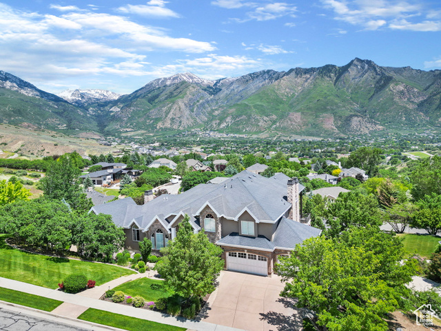 Photo 3 for MLS #2081790 at 820 N Eagle View Dr