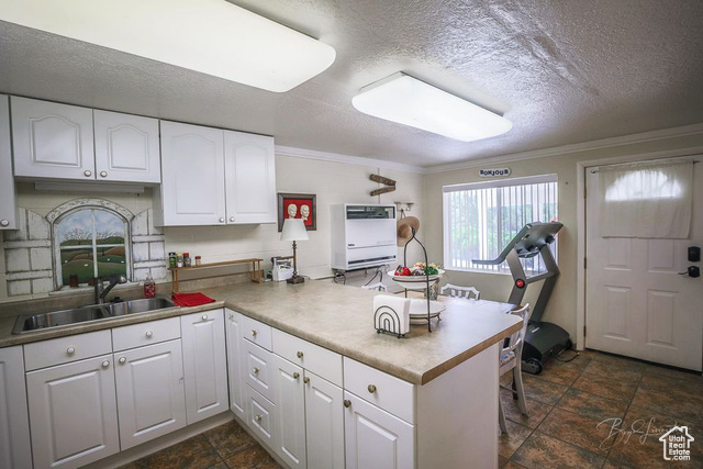 Photo 14 for MLS #2081821 at 172 E Red Rd