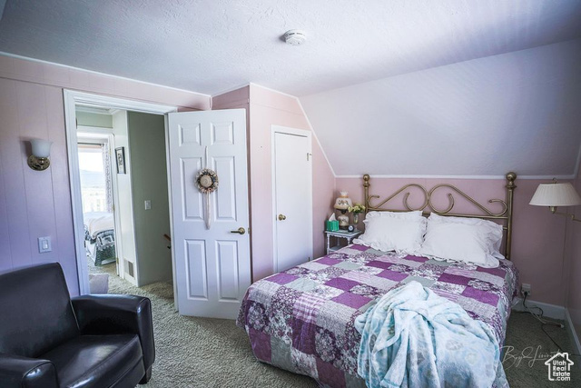 Photo 10 for MLS #2081821 at 172 E Red Rd