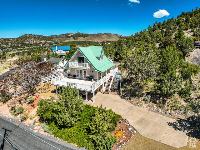Photo 33 for MLS #2081821 at 172 E Red Rd
