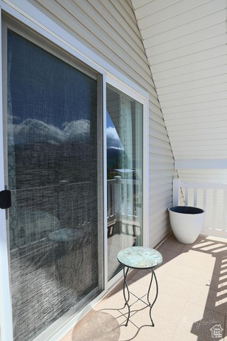 Photo 13 for MLS #2081821 at 172 E Red Rd