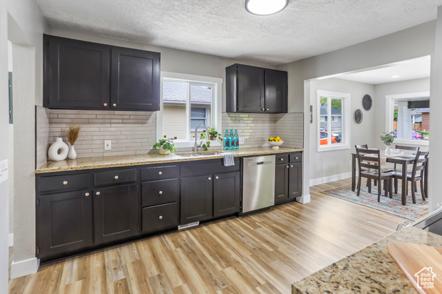 Photo 8 for MLS #2081926 at 987 S Jefferson Ave