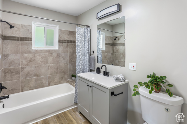 Photo 16 for MLS #2081926 at 987 S Jefferson Ave