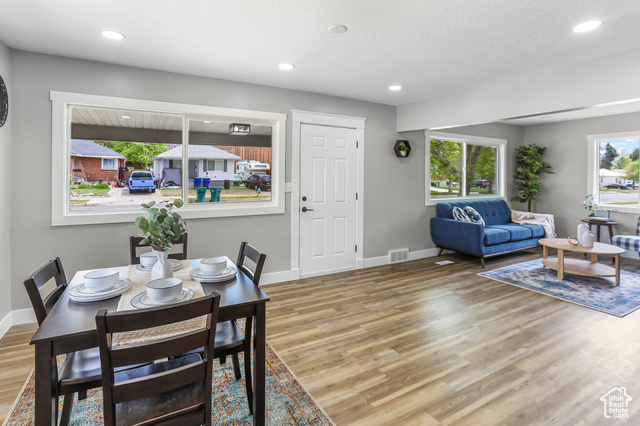 Photo 6 for MLS #2081926 at 987 S Jefferson Ave