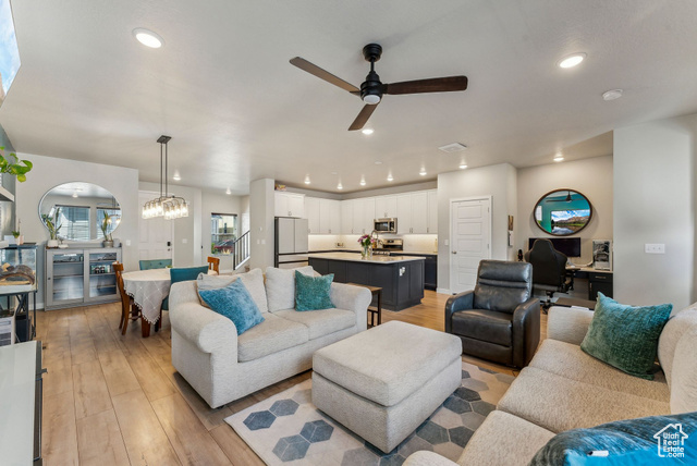 Photo 4 for MLS #2082026 at 11619 S Silver Pond Dr