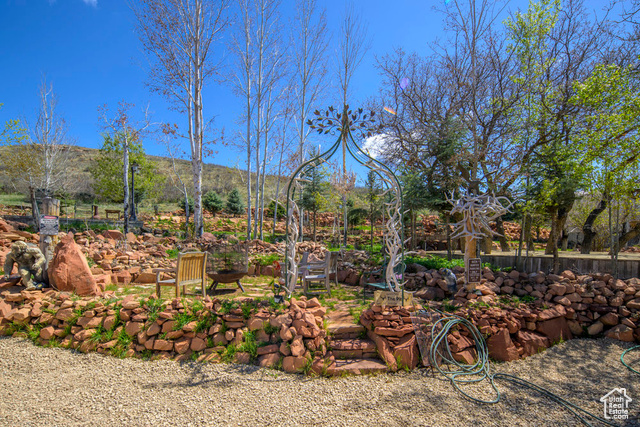 Photo 10 for MLS #2082052 at 4851 E Lake Creek Rd