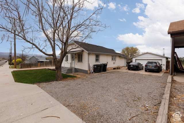 Photo 35 for MLS #2082058 at 463 E Main St