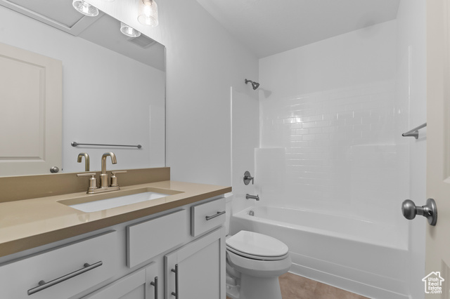Photo 13 for MLS #2082098 at 3553 W Hardman Way