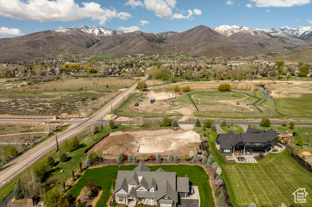 Photo 12 for MLS #2082197 at 1070 N Interlaken Dr