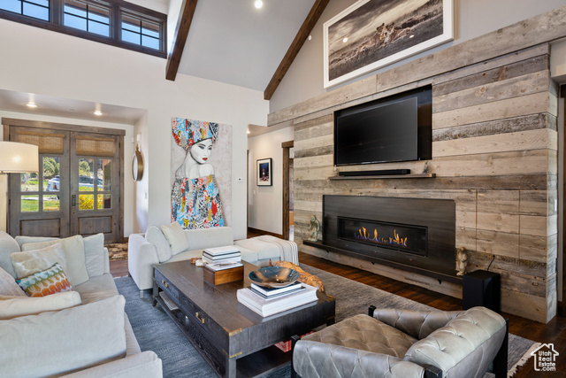 Photo 19 for MLS #2082205 at 181 N Club Cabins Ct