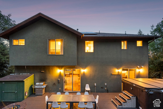 Photo 7 for MLS #2082217 at 210 Parkview Dr