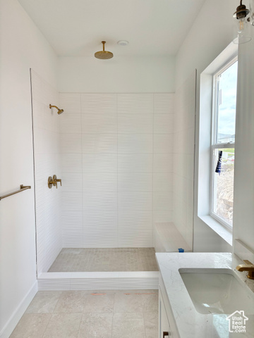 Photo 6 for MLS #2082220 at 1116 W Gossamer Ln #7