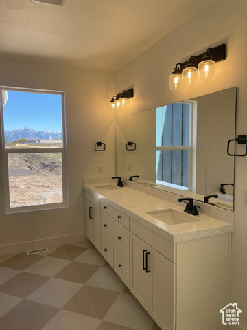 Photo 10 for MLS #2082222 at 6717 W Smithson Cir