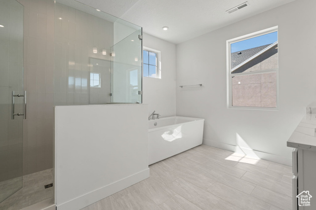 Photo 5 for MLS #2082242 at 1154 W Gossamer Ln #10