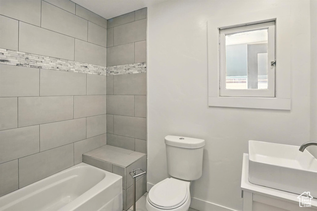 Photo 22 for MLS #2082358 at 868 Washington Blvd
