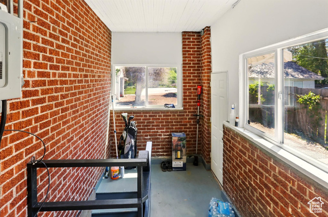 Photo 38 for MLS #2082358 at 868 Washington Blvd