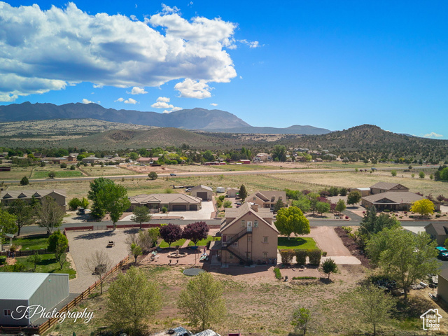 Photo 42 for MLS #2082444 at 885 N Old Farms Rd