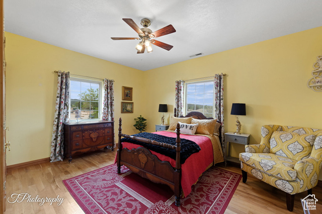 Photo 20 for MLS #2082444 at 885 N Old Farms Rd