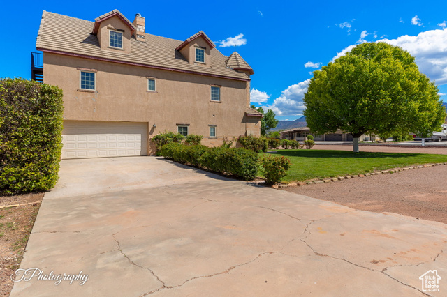 Photo 32 for MLS #2082444 at 885 N Old Farms Rd