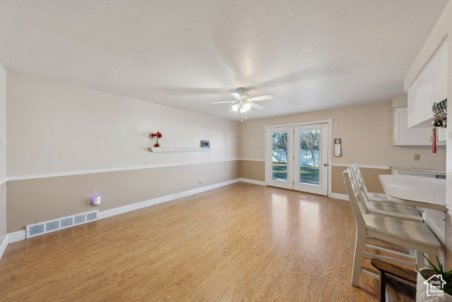 Photo 9 for MLS #2082471 at 518 E Wendy Way