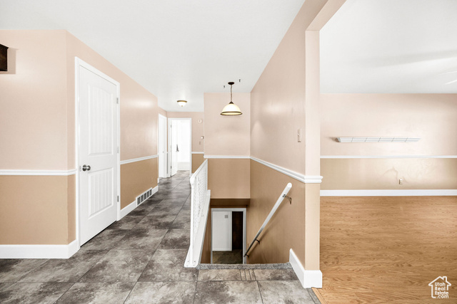 Photo 16 for MLS #2082471 at 518 E Wendy Way