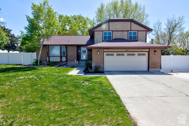 1125 W CHAVEZ DR, South Jordan UT 84095