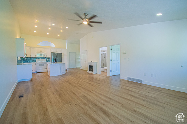 Photo 16 for MLS #2082487 at 25 Clubhouse Dr