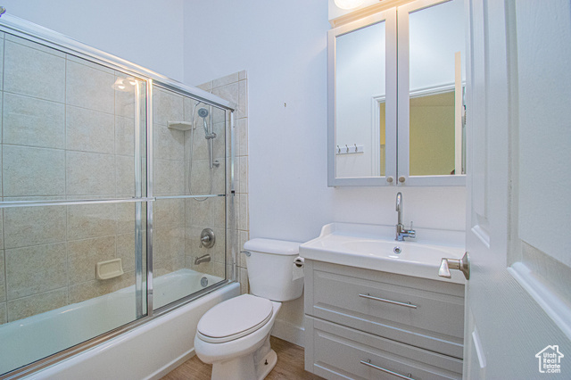 Photo 18 for MLS #2082487 at 25 Clubhouse Dr