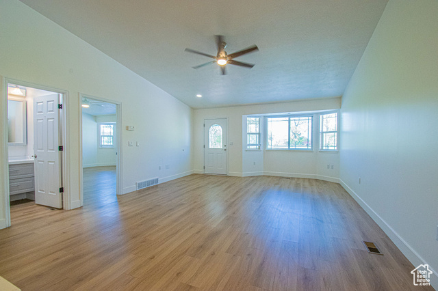 Photo 14 for MLS #2082487 at 25 Clubhouse Dr