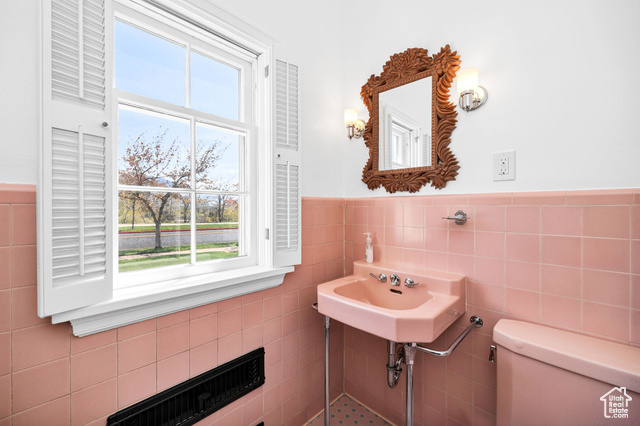 Photo 8 for MLS #2082639 at 341 E Boulevard
