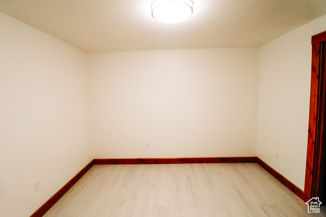 Photo 18 for MLS #2082658 at 985 N Russell Rd