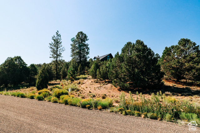 Photo 29 for MLS #2082658 at 985 N Russell Rd