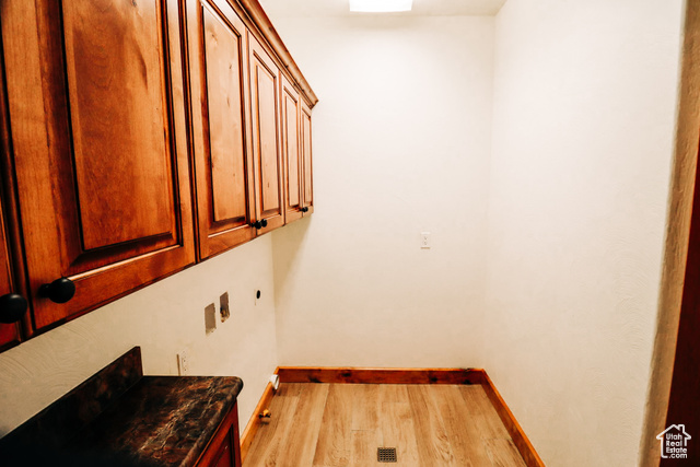 Photo 17 for MLS #2082658 at 985 N Russell Rd