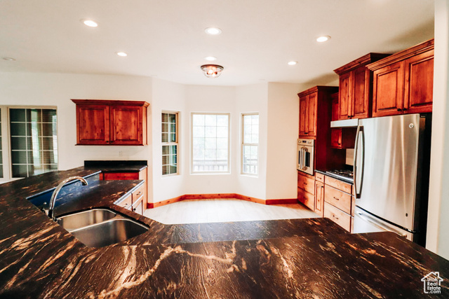 Photo 8 for MLS #2082658 at 985 N Russell Rd