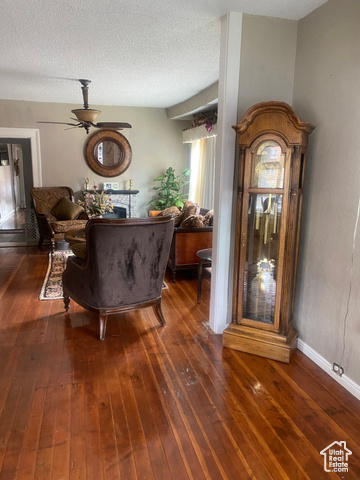 Photo 10 for MLS #2082664 at 2531 Fowler Ave