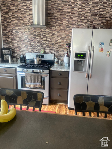 Photo 6 for MLS #2082664 at 2531 Fowler Ave