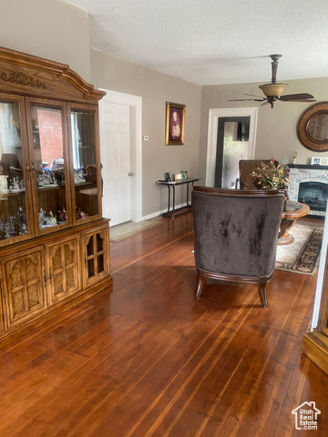 Photo 11 for MLS #2082664 at 2531 Fowler Ave