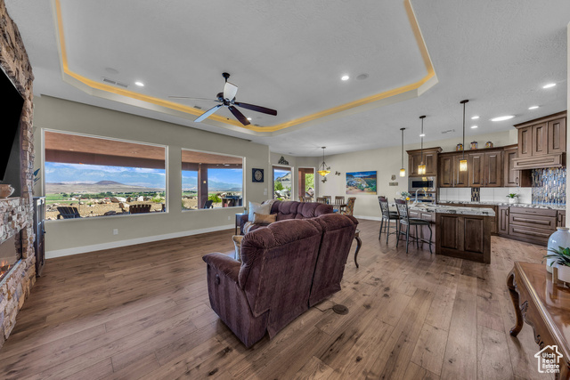 Photo 4 for MLS #2082670 at 878 W 3270 S