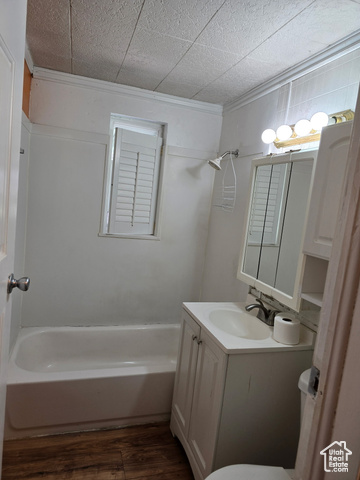Photo 7 for MLS #2082711 at 1111 S Redwood Dr