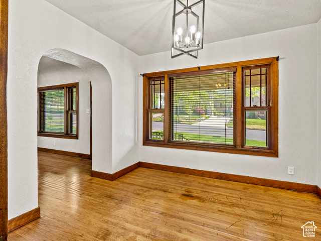 Photo 5 for MLS #2082735 at 1362 Marilyn Dr