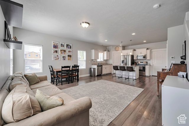 3842 E CUNNINGHILL DR, Eagle Mountain UT 84005
