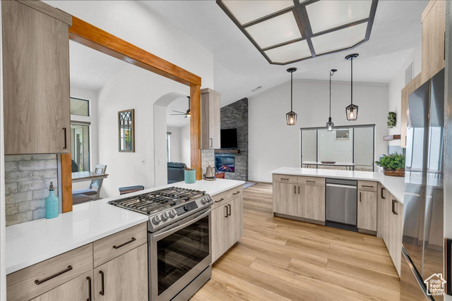 Photo 9 for MLS #2082813 at 39 N Valley View #42