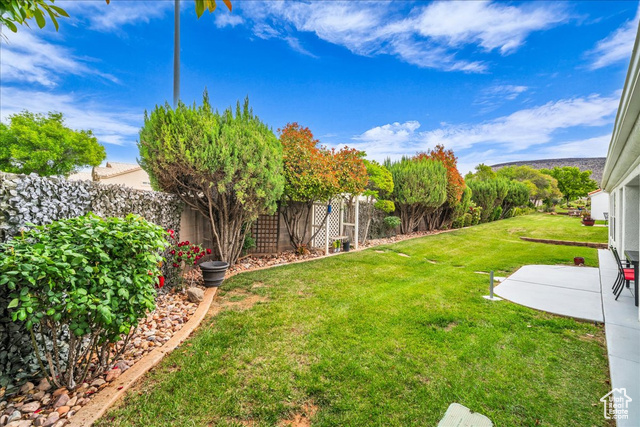 Photo 2 for MLS #2082813 at 39 N Valley View #42